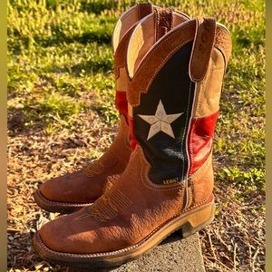 Western cowboy boots men size 7.5 run big